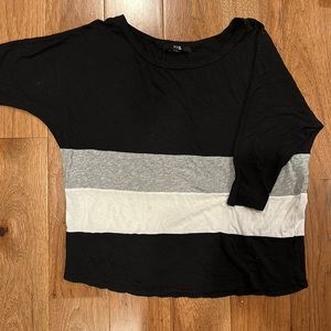 Forever 21 three quarter sleeve shirt